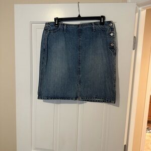 GAP Women's Classic Denim Jeans